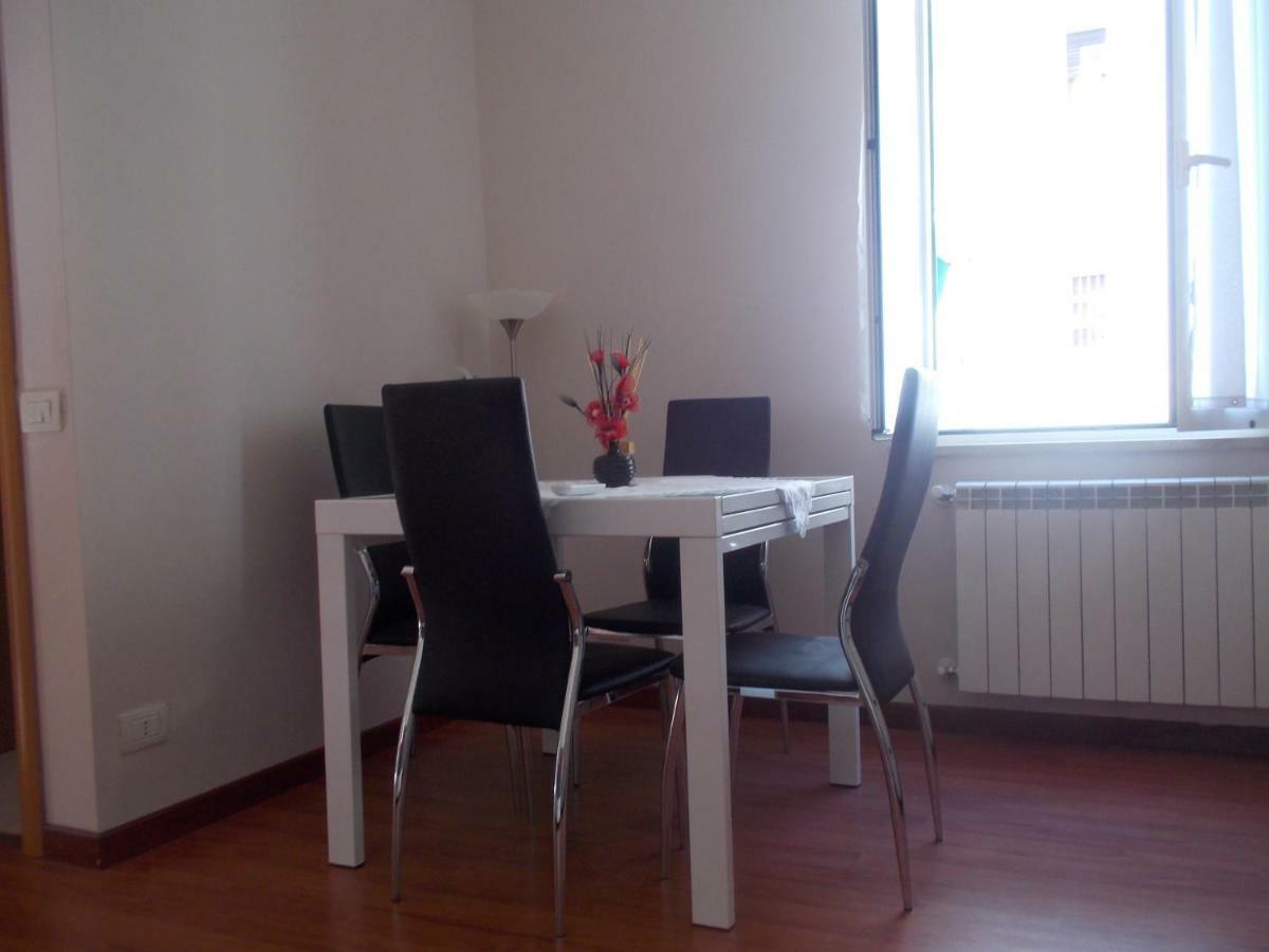 Apartamento L'Attico Di Val. Roma Exterior foto